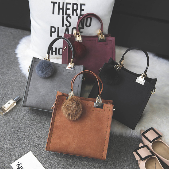 Ladyloom™ Quadratische Alltags-Schultertasche mit Pompom